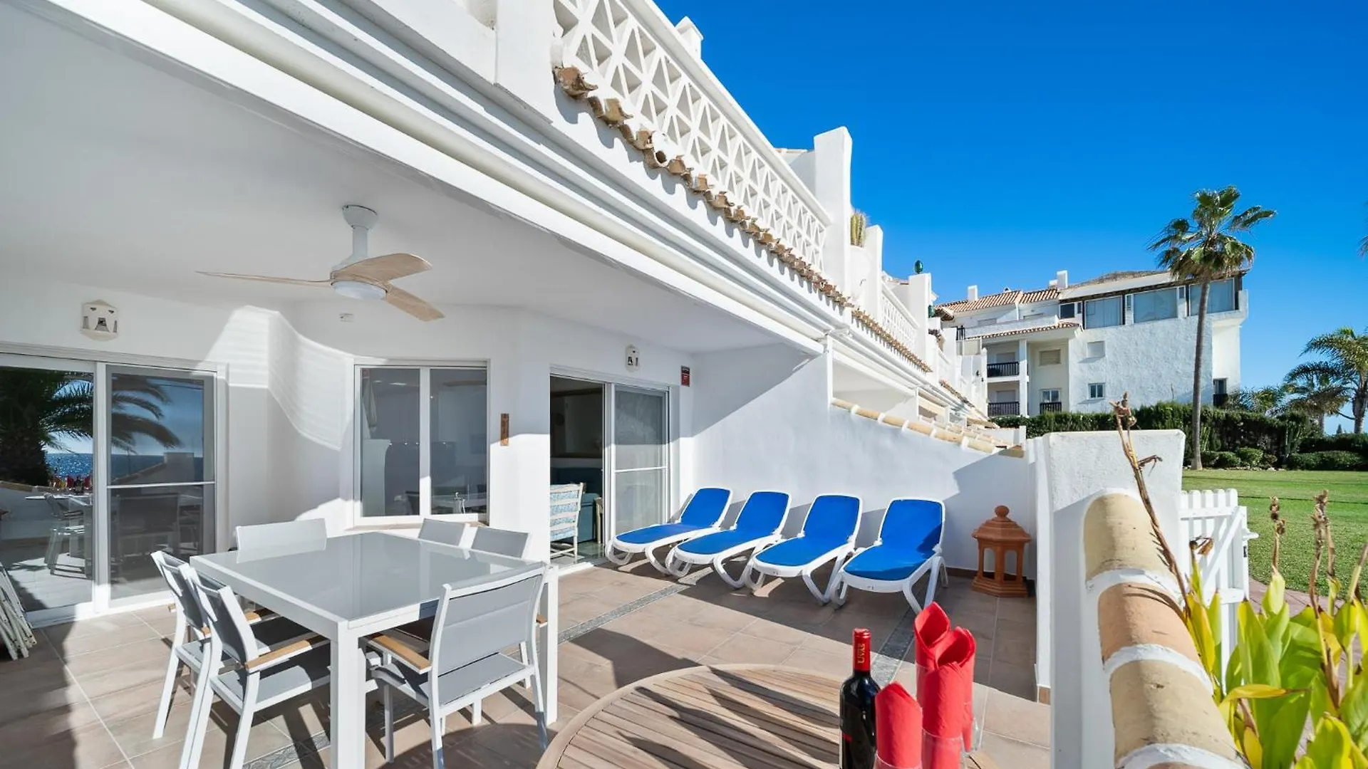 C02 Royal Beach - Apartment Sitio de Calahonda Spain