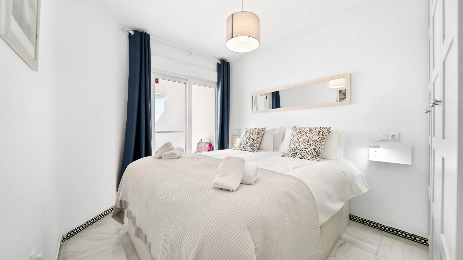 C02 Royal Beach - Apartment Sitio de Calahonda 0*,  Spain